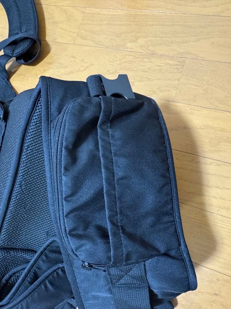 最終値下げ✨2個セット☆アップリカ抱っこ紐（ラクリス）とヒップシート