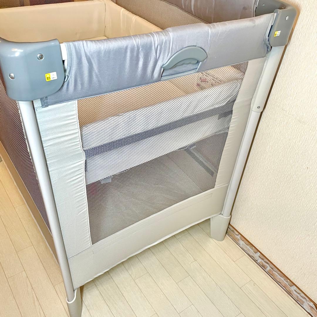 美品 Aprica ココネル エアー AB ベビーベッド　グレーベアー