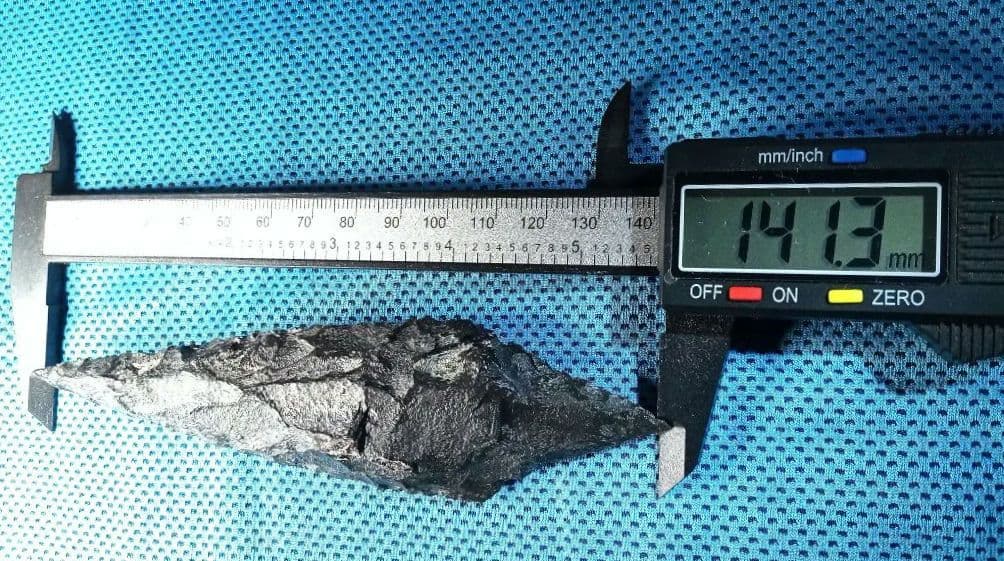 旧石器時代 尖頭器 石器 397 ほぼ完品　サヌカイト模写