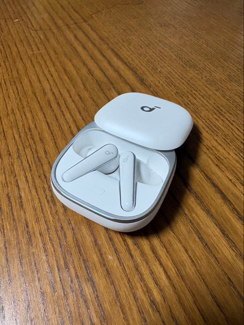 イヤホン Soundcore Liberty 5