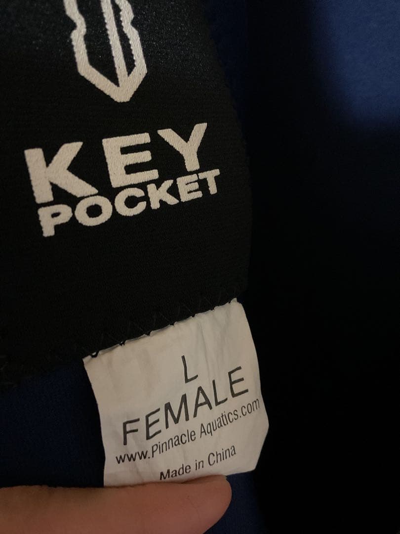 ⭐︎値下げしました⭐︎ ダイビングスーツ ピンナックル　レディース　ブラック＆ピンク