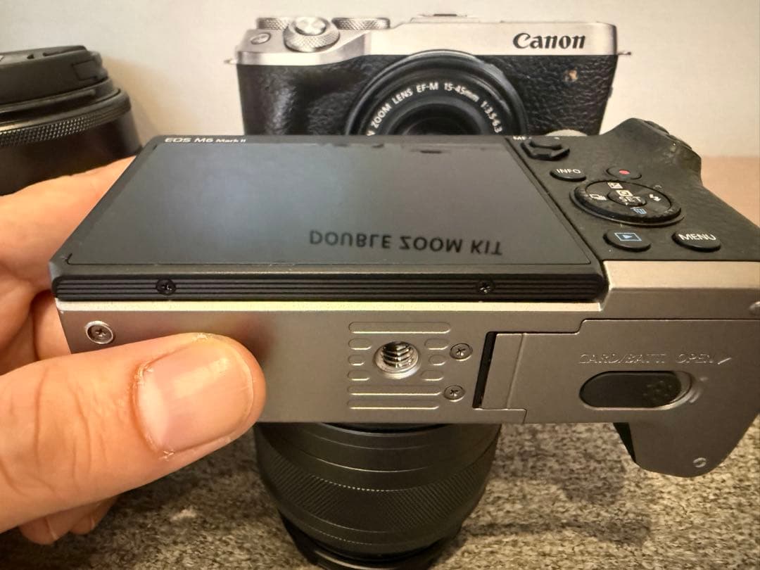 Canon EOS M6 Mark II ダブルズームキット