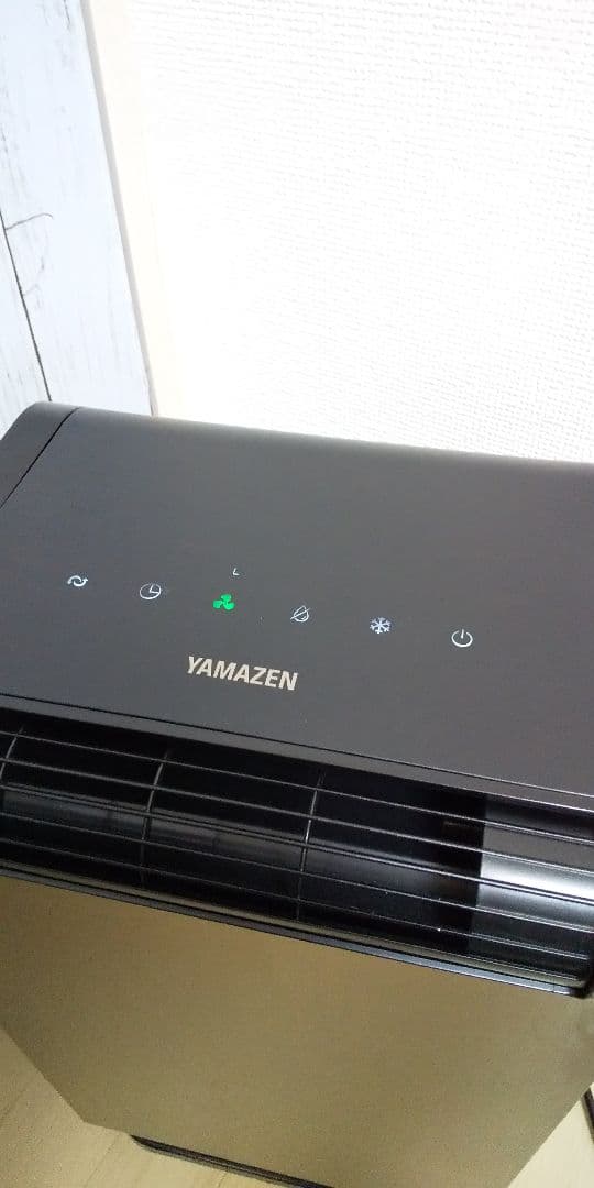 １日最大4.1リットル除湿可能、スポットクーラー機能搭載除湿機