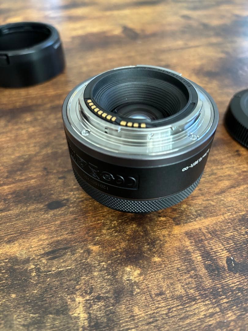 Canon RF 50mm f1.8 STM レンズ