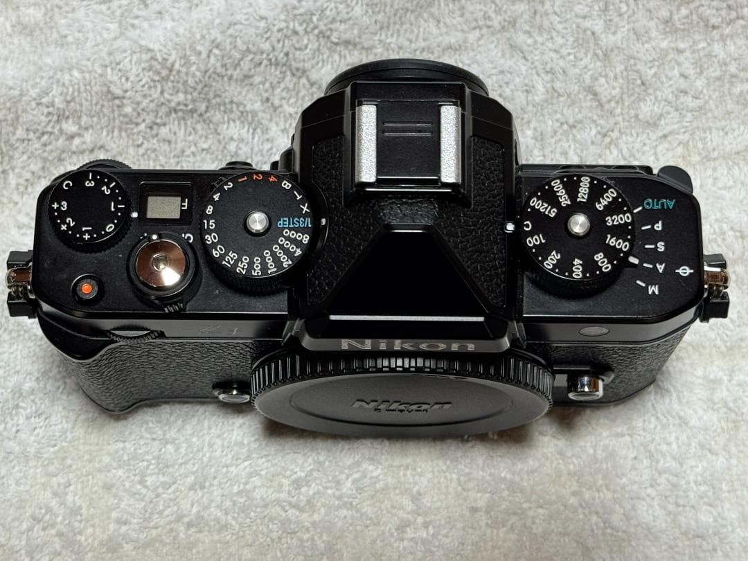 美品　Nikon Zf NIKKOR 40mm f/2 レンズキット　ブラック