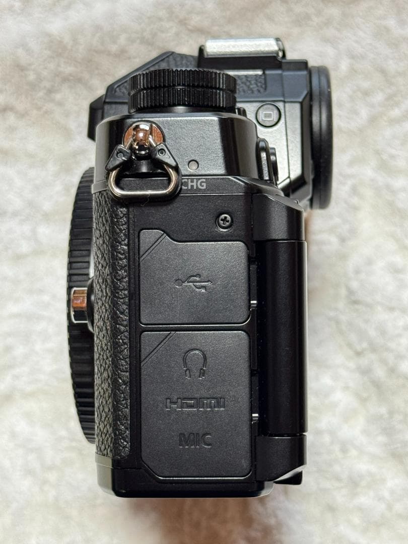 美品　Nikon Zf NIKKOR 40mm f/2 レンズキット　ブラック