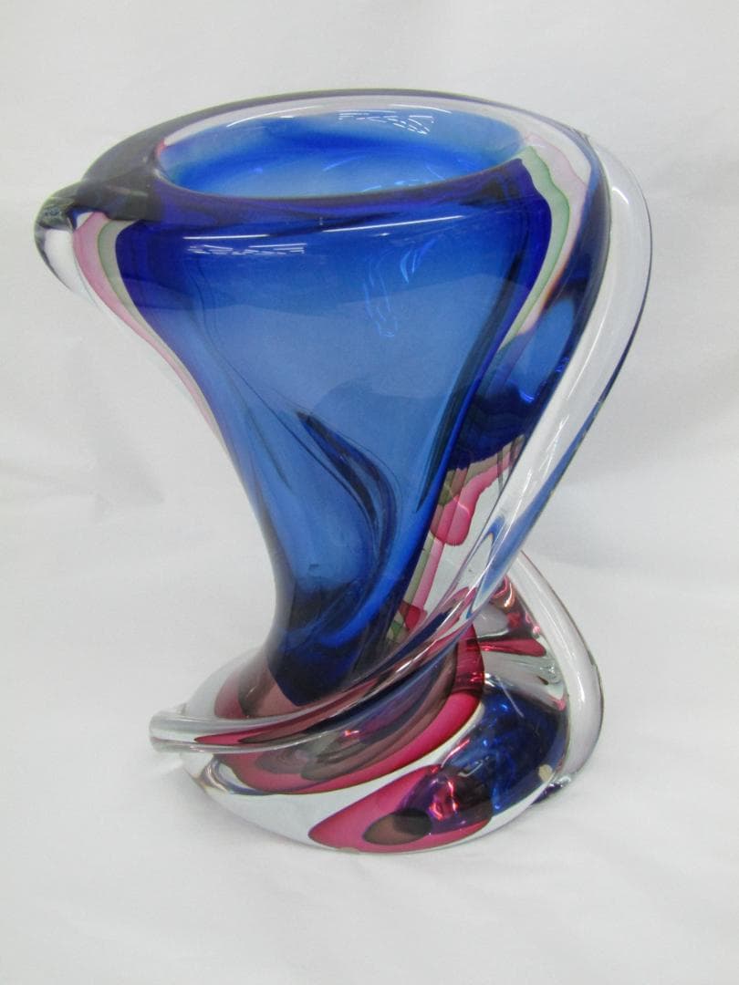 ムラーノ　クリスタルガラス　青いツイストデザインのガラス花瓶　作家物　希少品