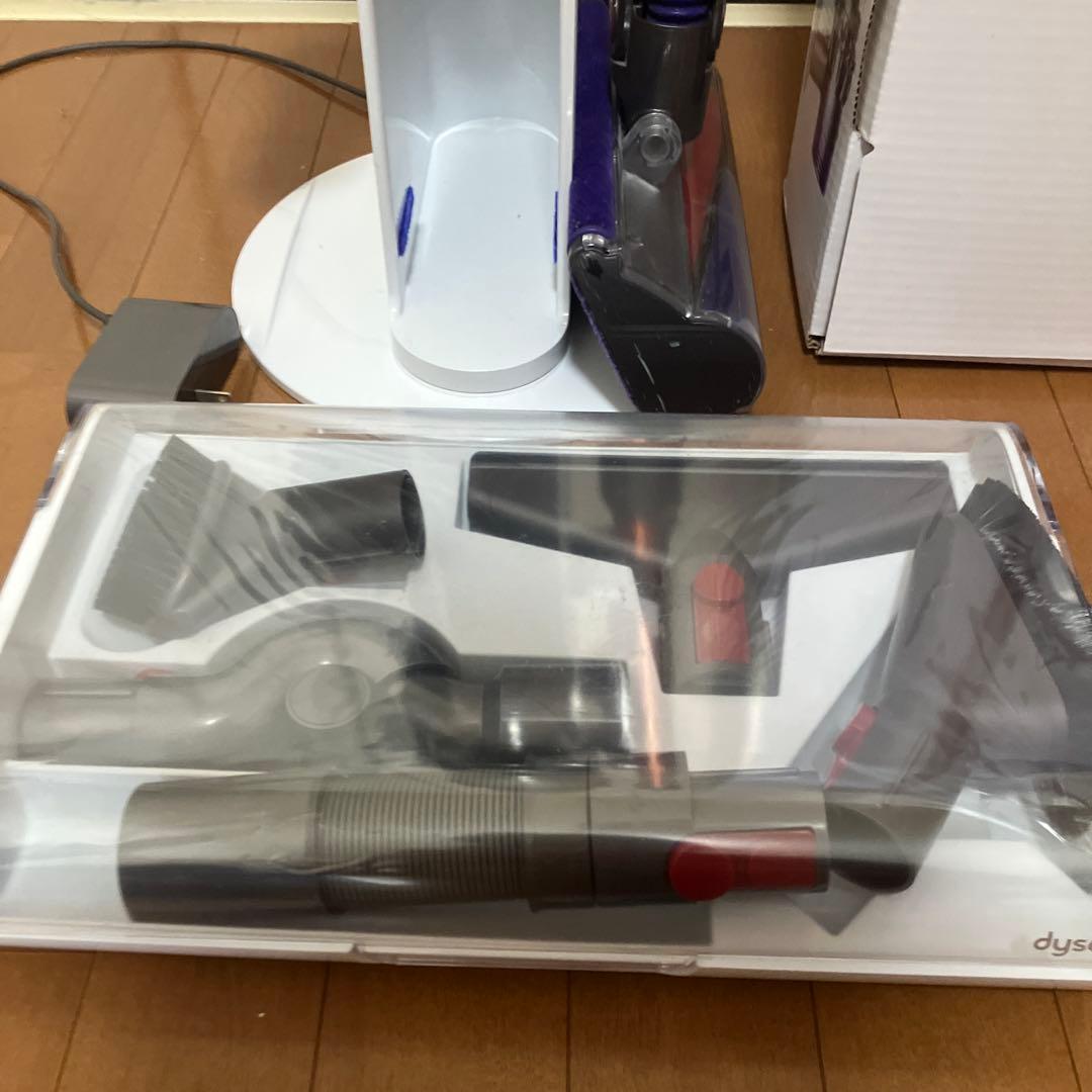 掃除機・クリーナー Dyson Cycrone v10 fluffy +dok