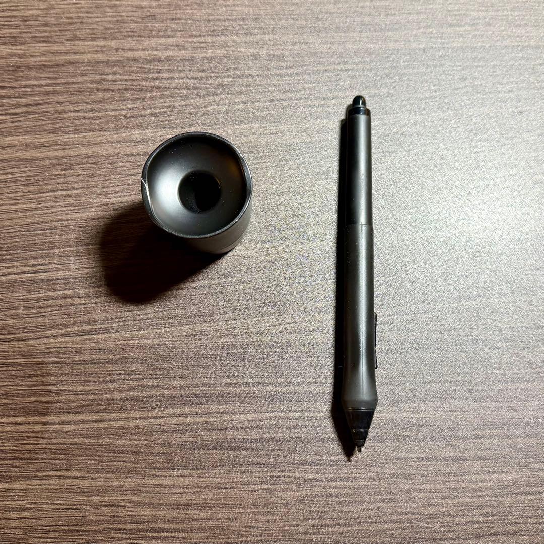 ワコム液晶ペンタブレット21.5インチ Cintiq22HD DTK-2200