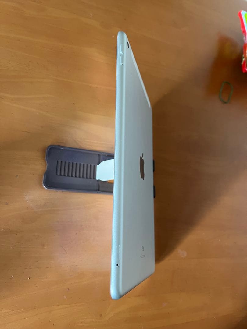 シーチキン美品」iPad 第8世代 32G Wi-Fi +Cellular