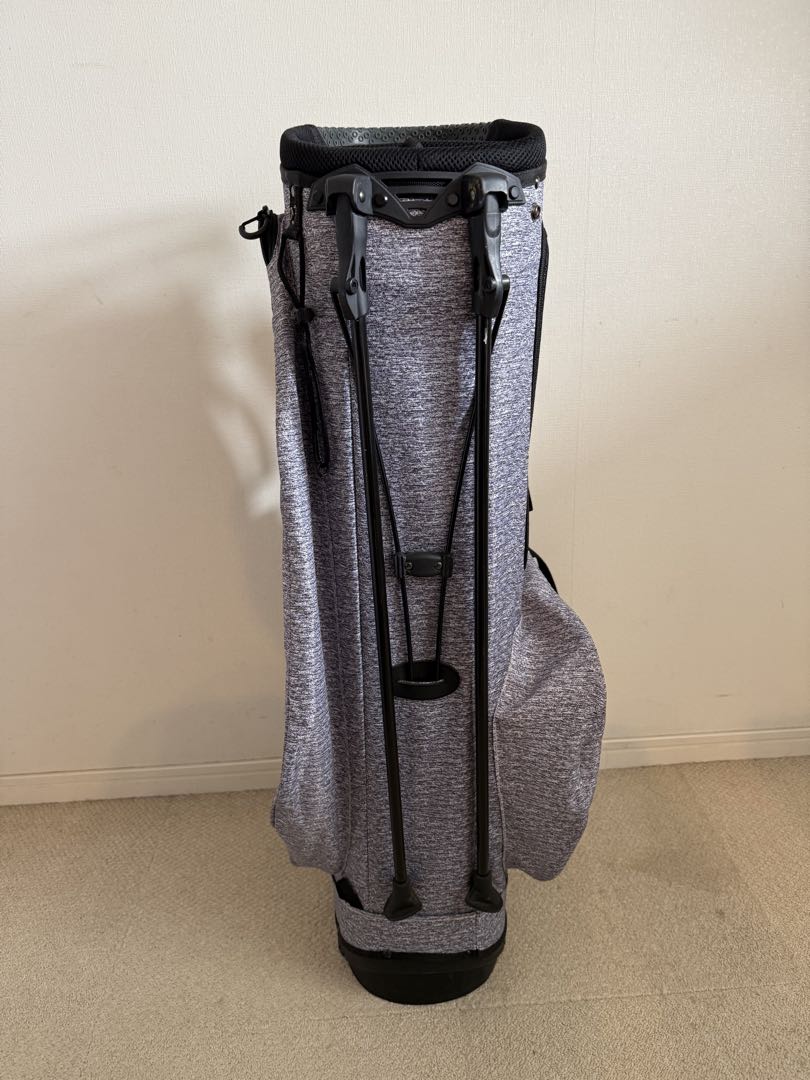 【早い者勝ち】OAKLEY グレー キャディバッグ　スタンド式