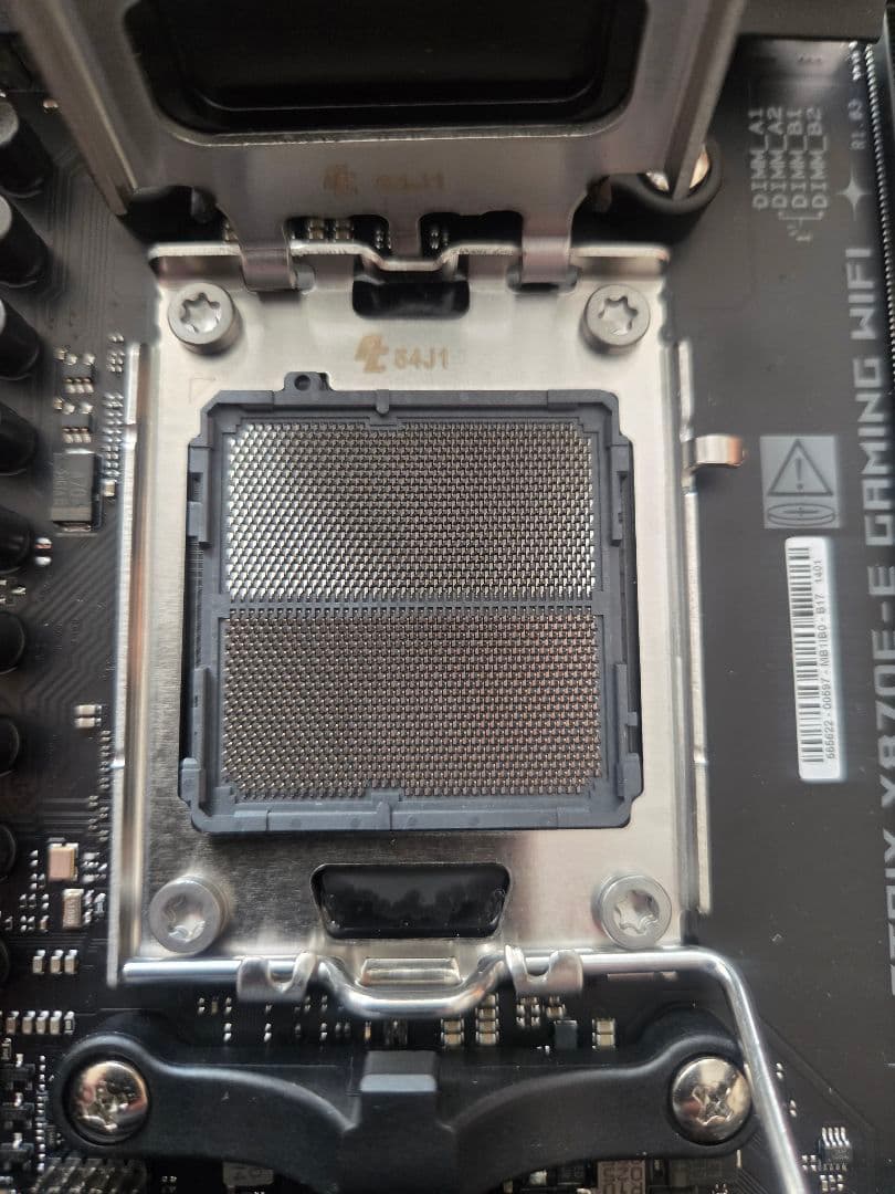 マザーボード ASUS ROG STRIX X870E-E GAMING WIFI