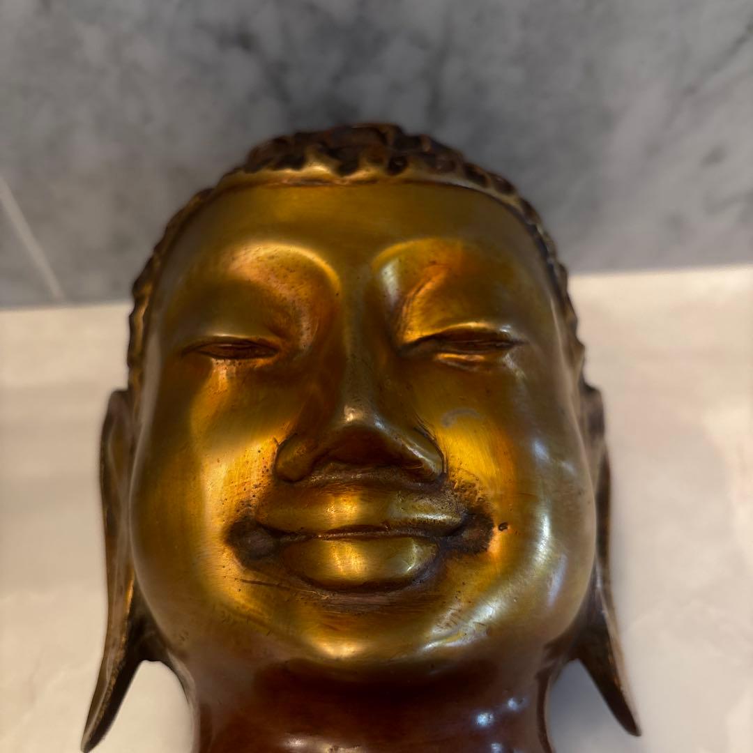 チベットアンティーク平和的なお顔で全てを見通すような瞳の仏頭　仏像涅槃