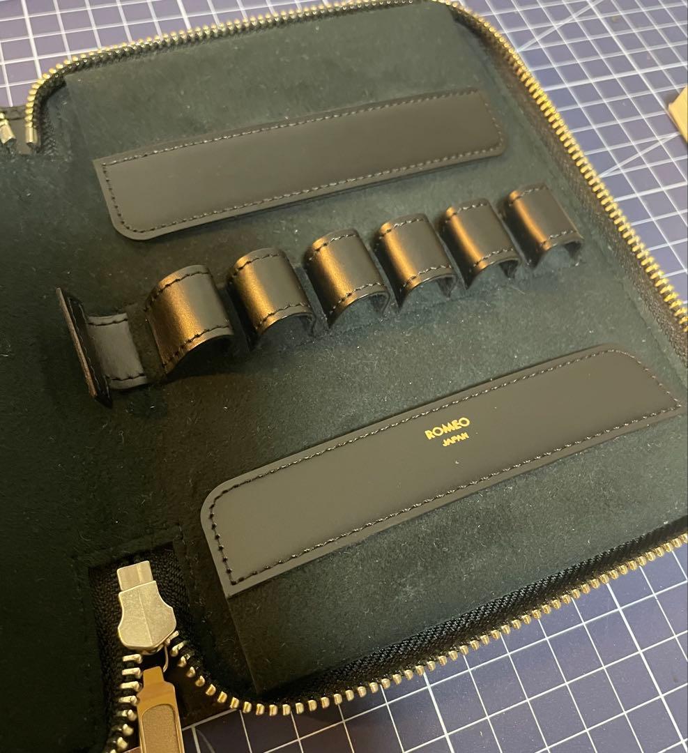 ROMEO/ロメオ クロコ型押し コレクション ペンケース 6本用 ブラック