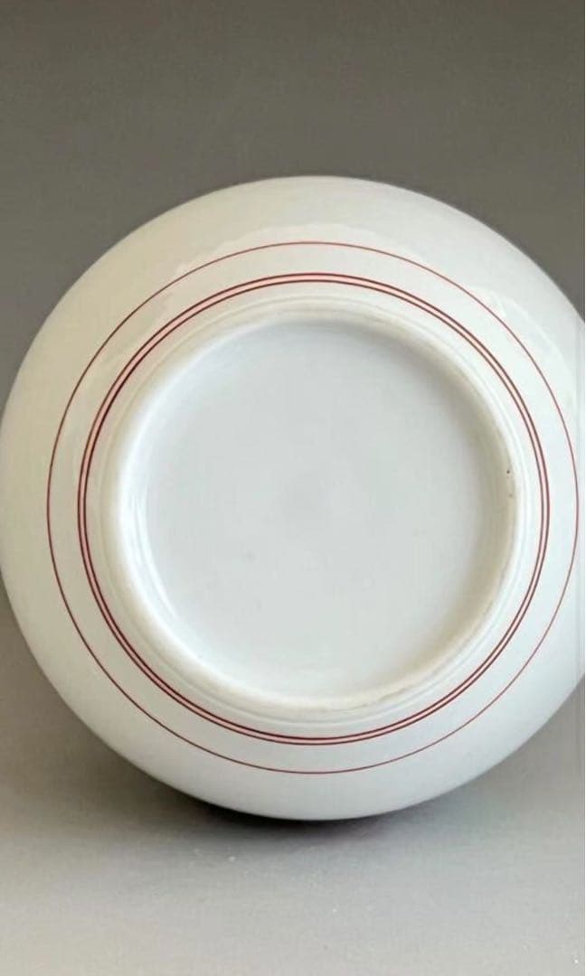 人間国宝十三代酒井田柿右衛門　濁手柿文　花瓶高さ約16 Cm共箱