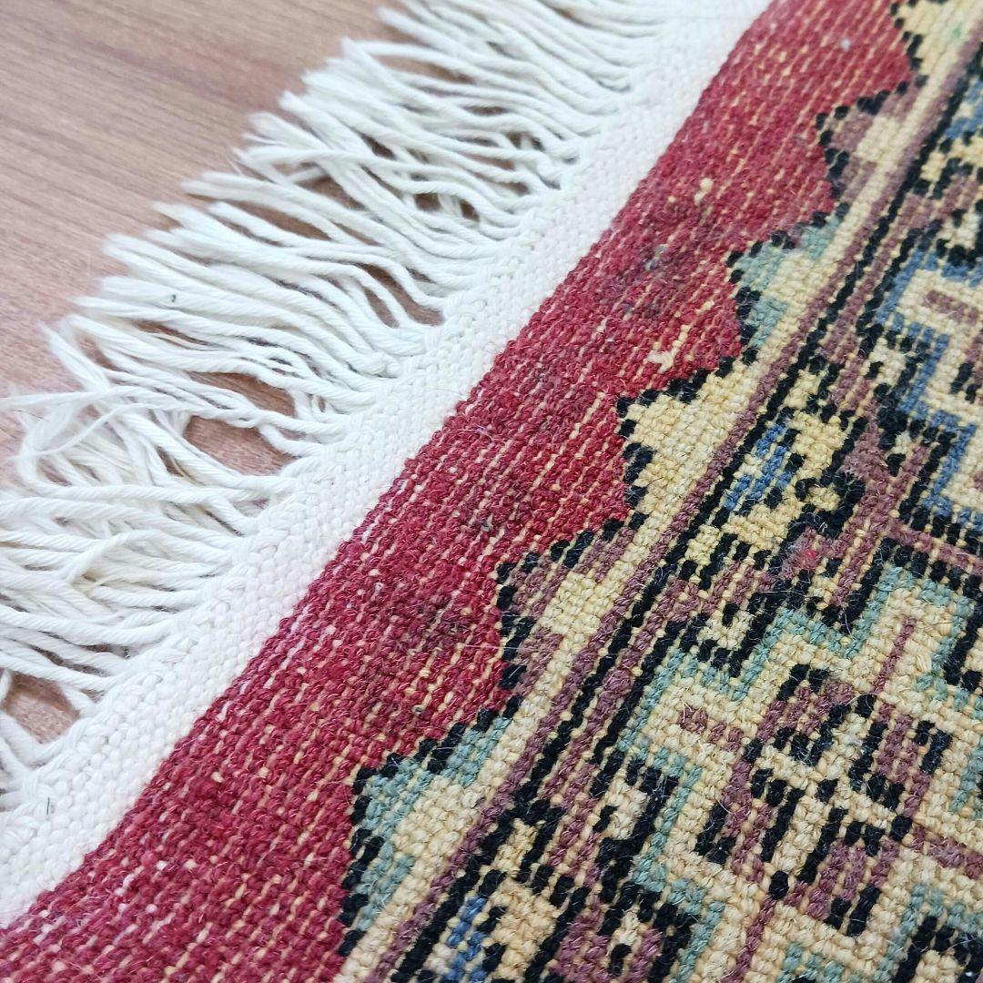 Y2270-2 パキスタン産 ウール 手織り 絨毯 120×77㎝