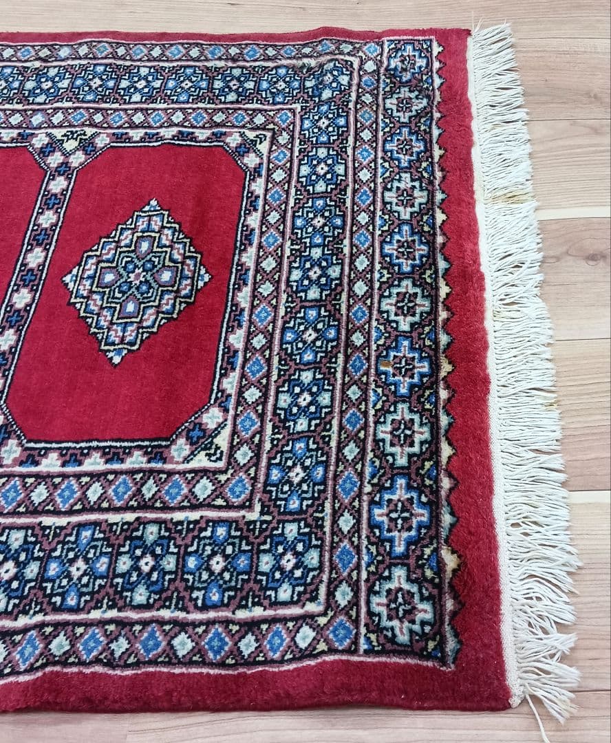 Y2270-2 パキスタン産 ウール 手織り 絨毯 120×77㎝