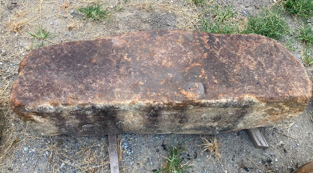 丹波鞍馬石沓石　長方形