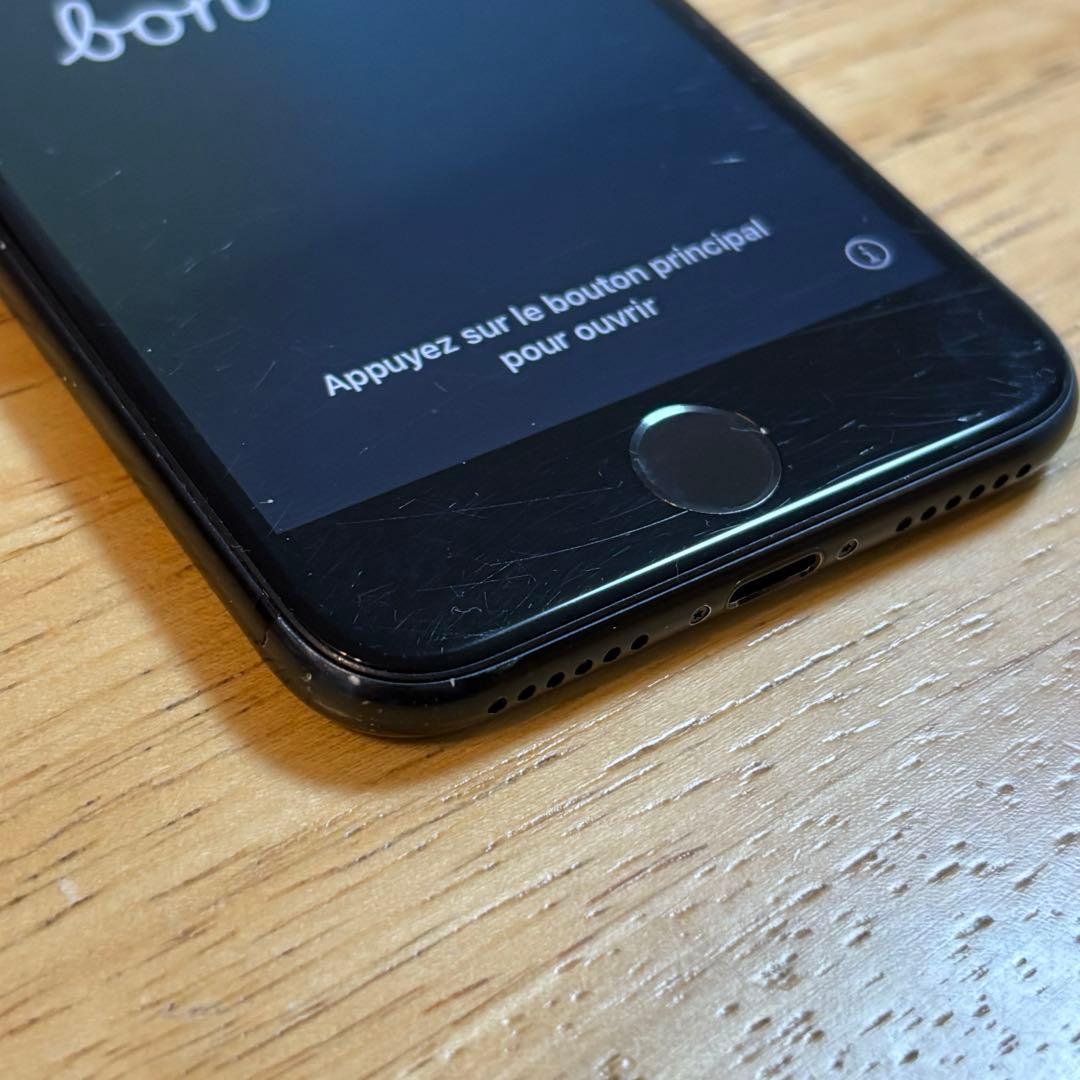 ♡*♡様 くiPhone SE 第2世代 64GB SIMフリー