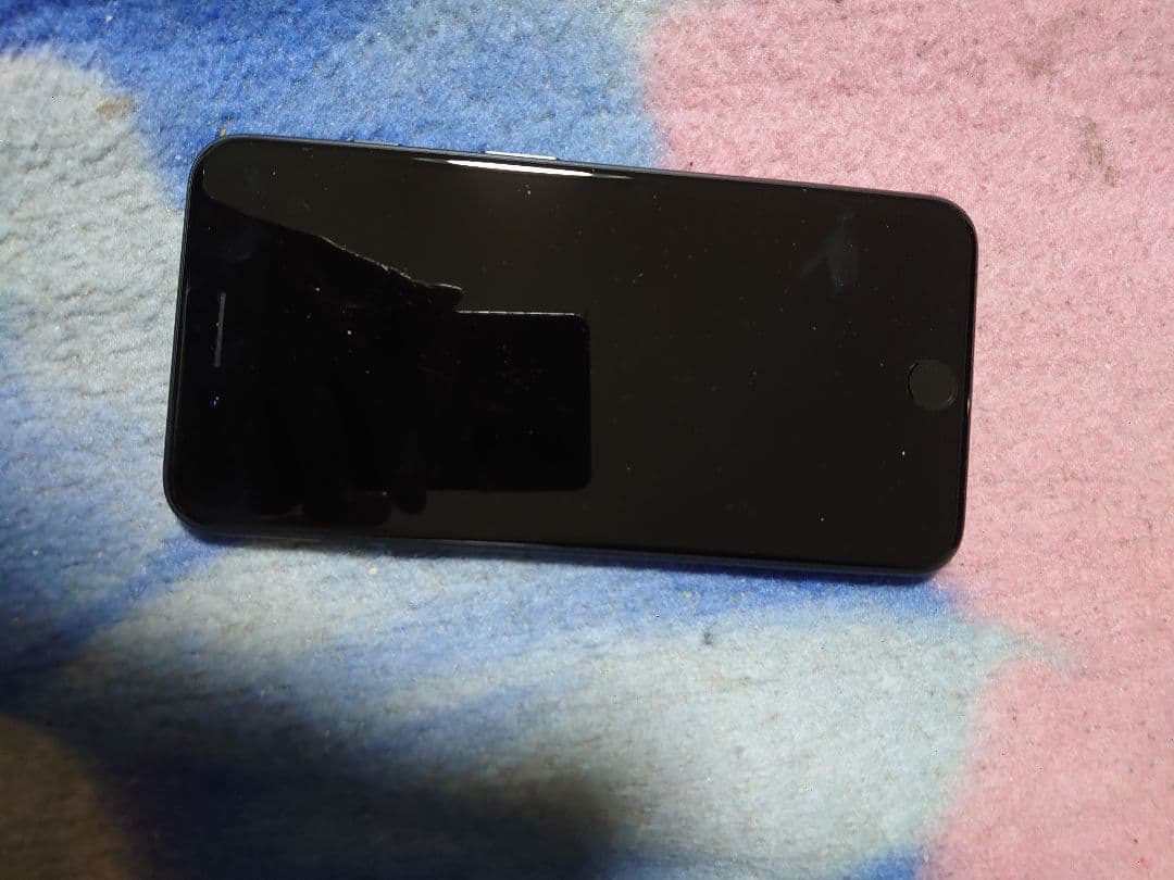 Apple iPhone 7 Plus ブラック 本体