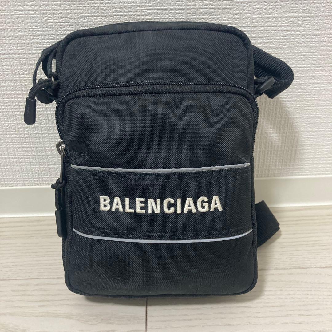 ✨超美品✨BALENCIAGA　ショルダーバッグ　ナイロン　ロゴ　黒