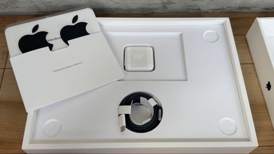 MacBook Air m2 16GB 1TBミッドナイト 13インチ　本体