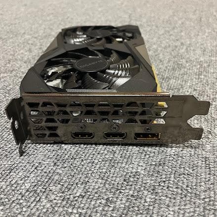 正常動作品 GIGABYTE GTX1650 4GB 補助電源不要モデル