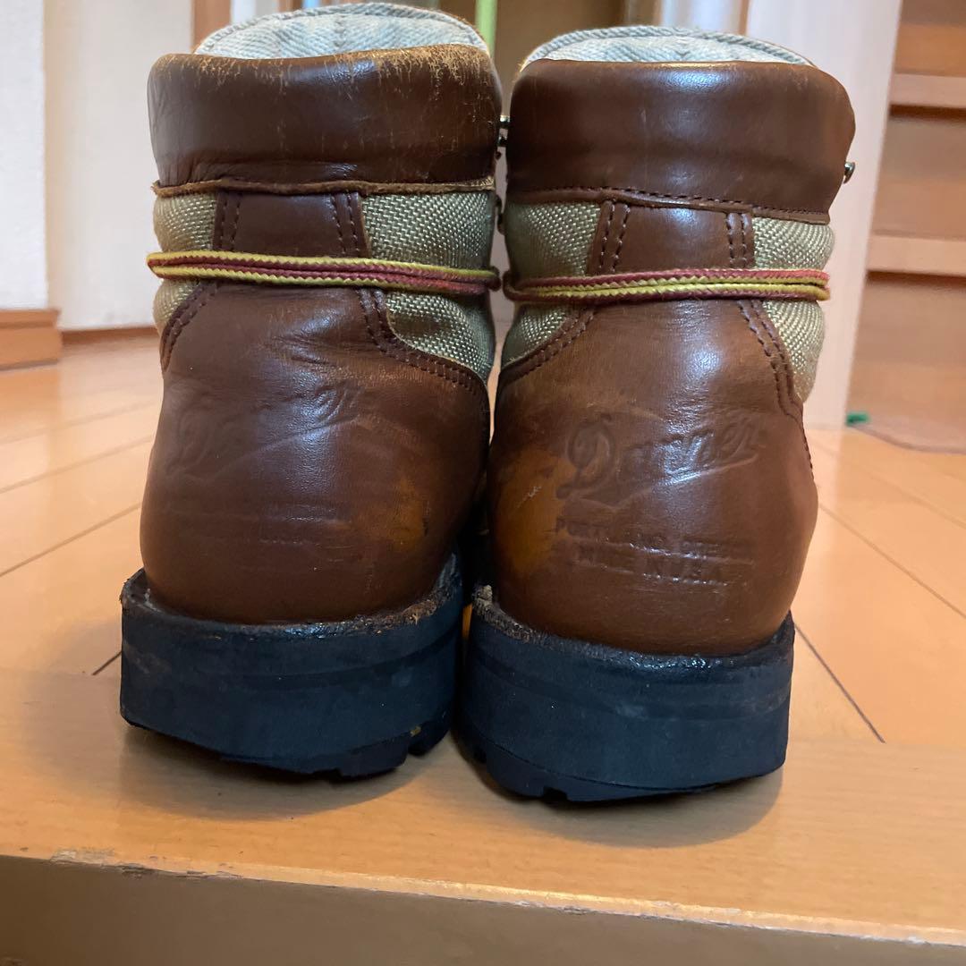 ダナーライトゴアテックス黒タグ