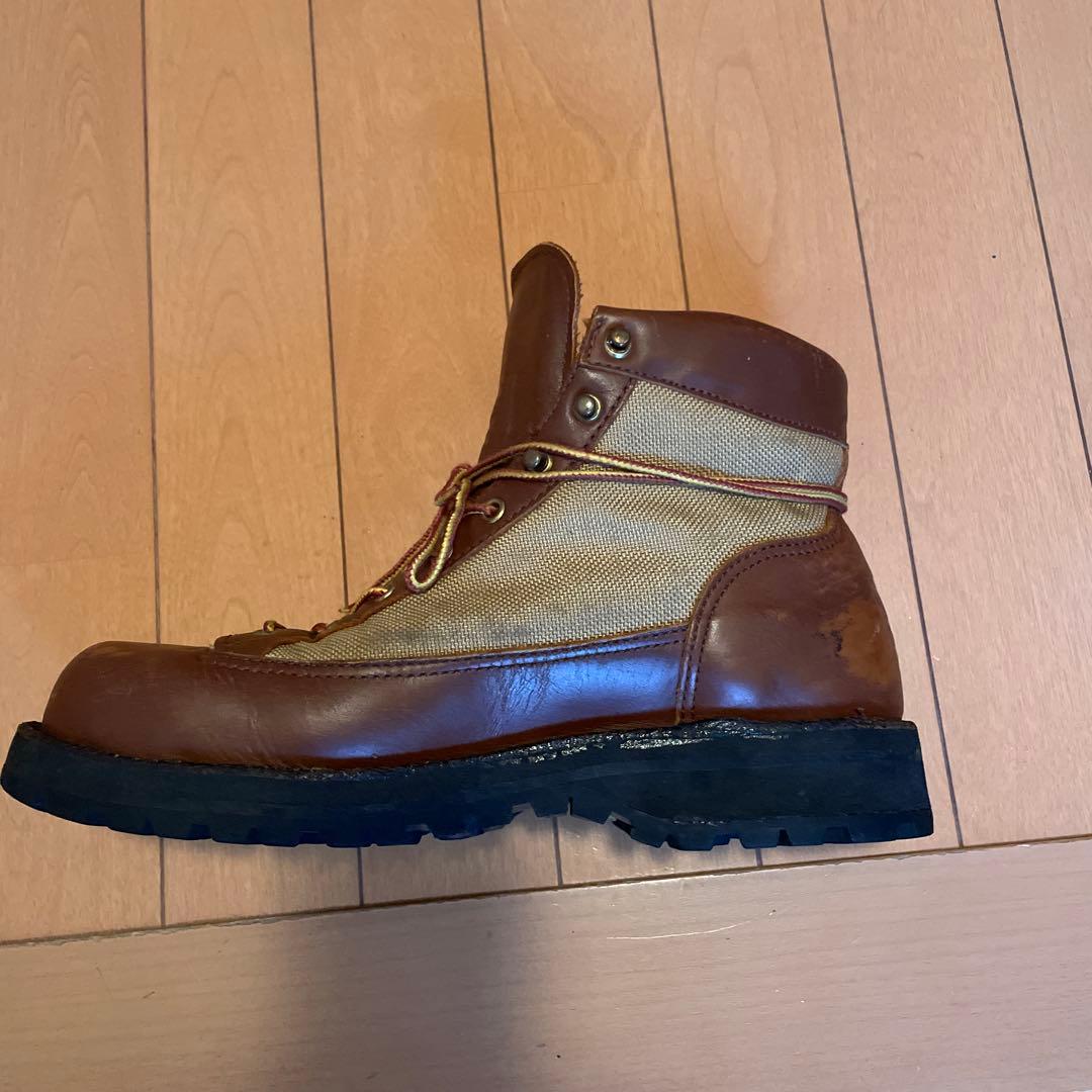 ダナーライトゴアテックス黒タグ