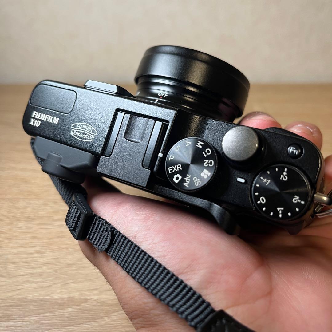 【美品】FUJIFILM X10