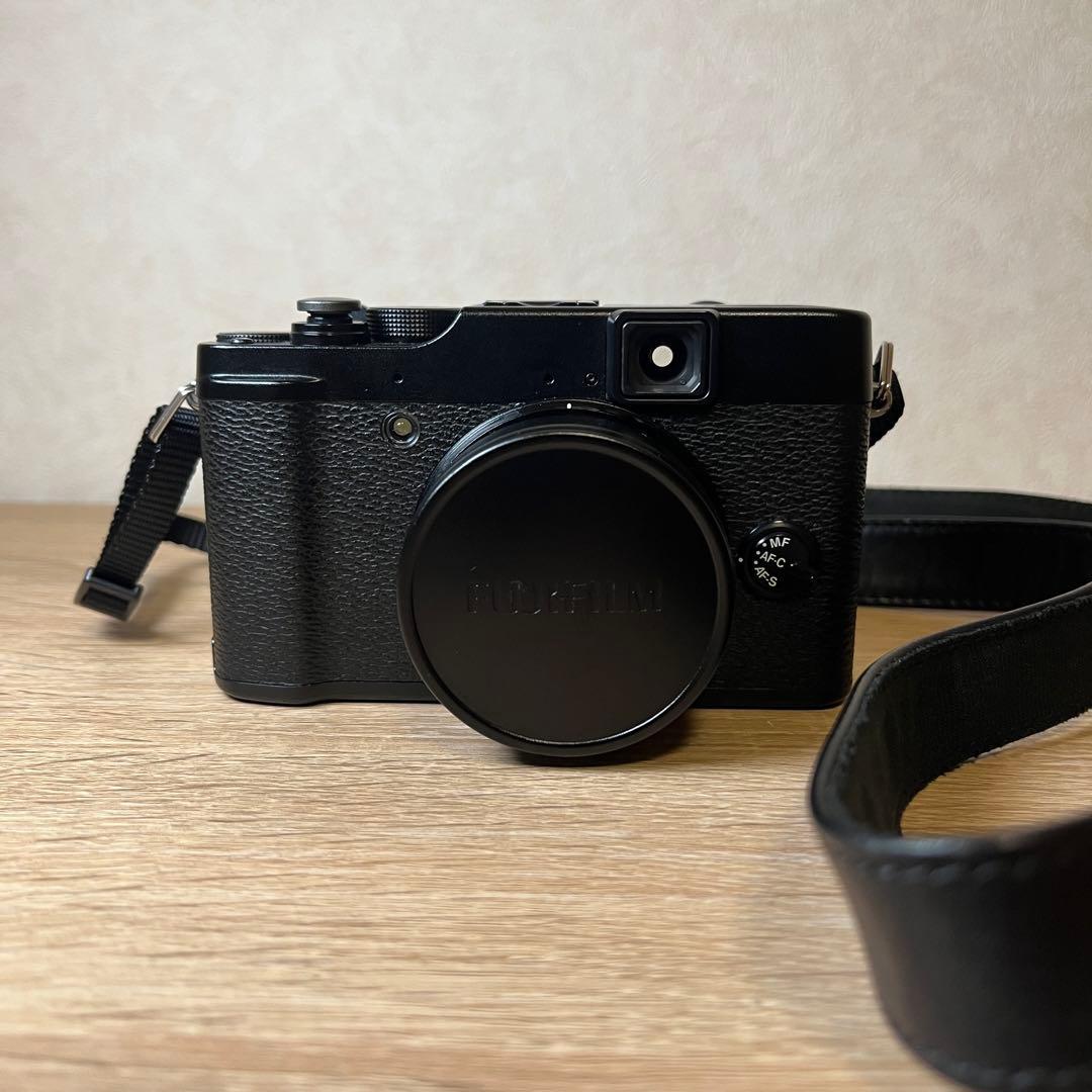 【美品】FUJIFILM X10