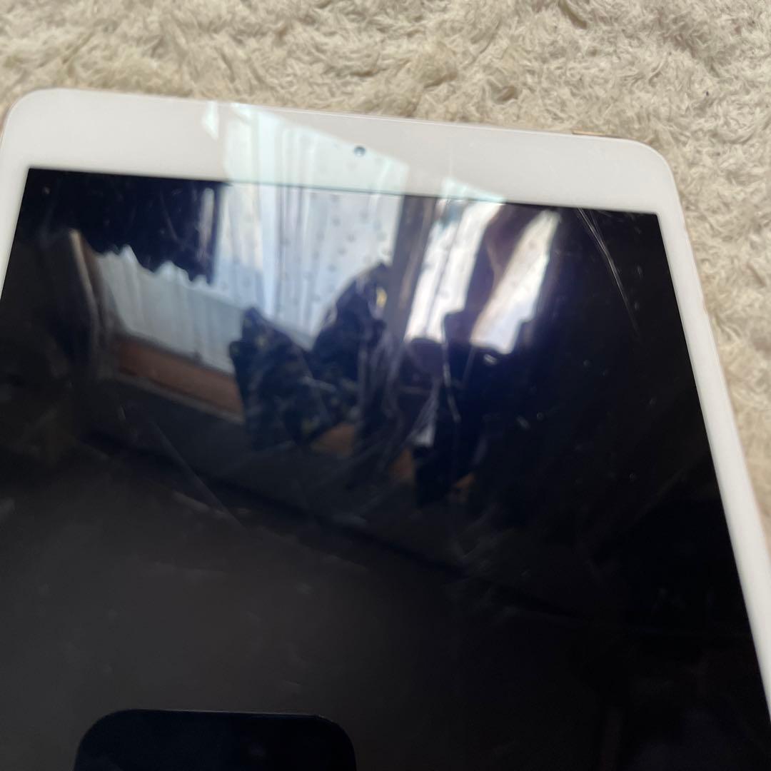 Apple iPad ゴールド 本体