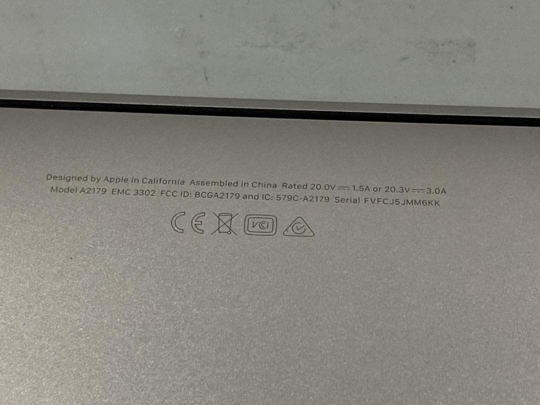 【美品】MacBook Air 2020 13インチ 本体のみ A2179