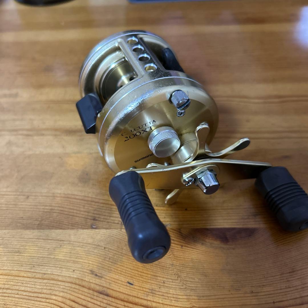シマノ カルカッタ200XT