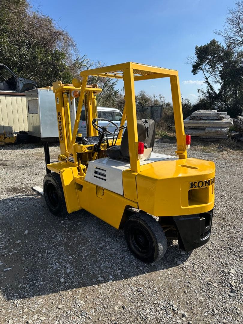 コマツ フォークリフト FD23-7デイーゼル