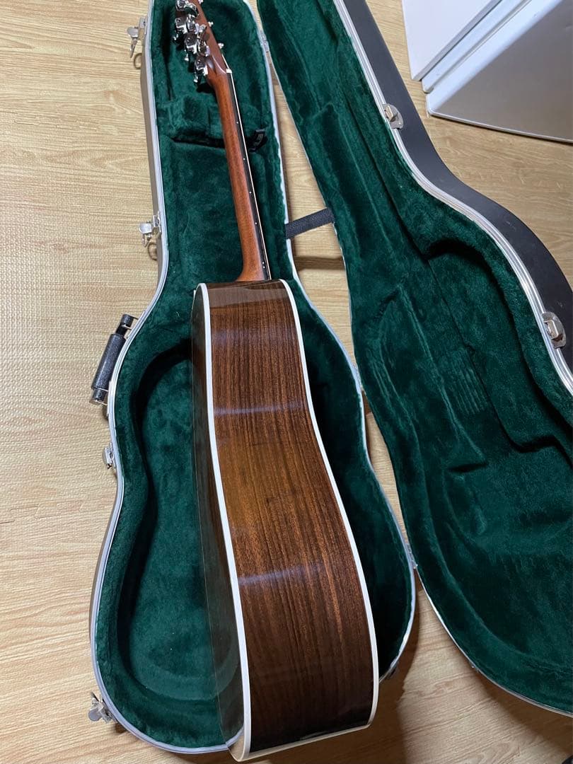 Martin D-28 2013年製 純正ハードケース付