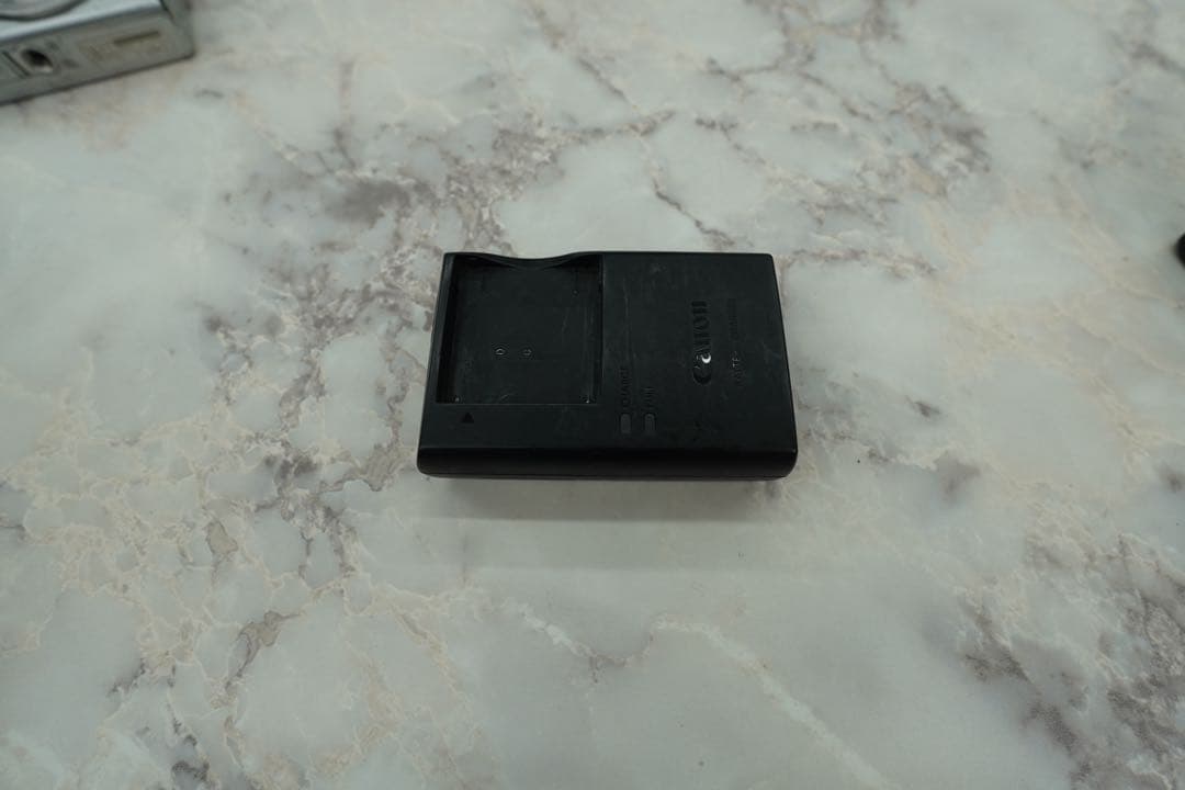 Canon ミラーレス一眼 ブラック 交換レンズ付き