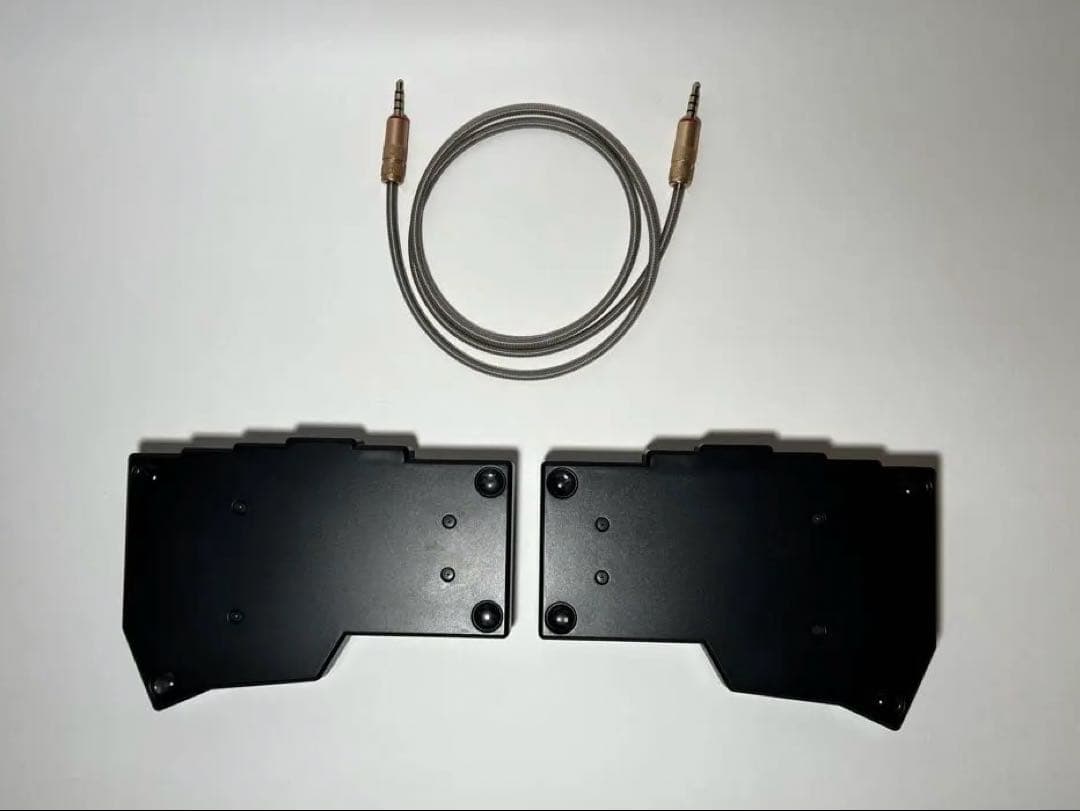 キーボード corne v4 cherry