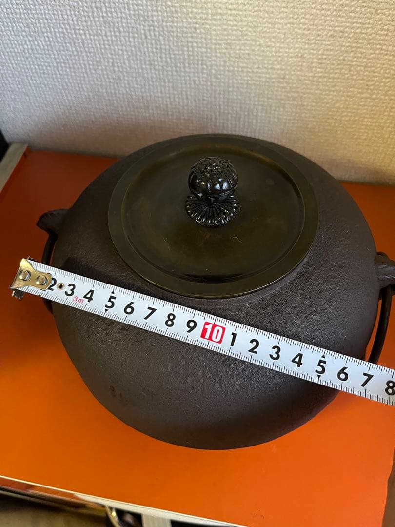 茶道具　風炉釜セット　美品鬼面切合風呂釜付き　鬼面風炉　電気炉付き　前瓦　灰付き