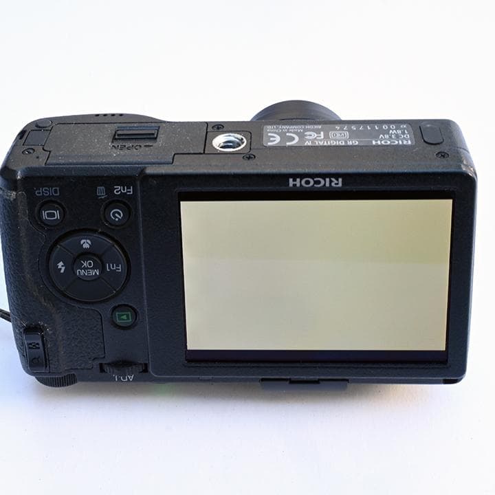 リコー　RICOH GR DIGITAL IV