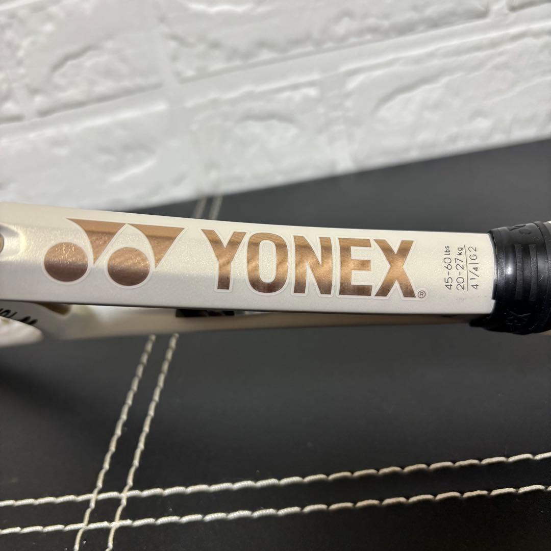 【極美品】 YONEX VCORE 100 硬式 テニスラケット サンドベージュ