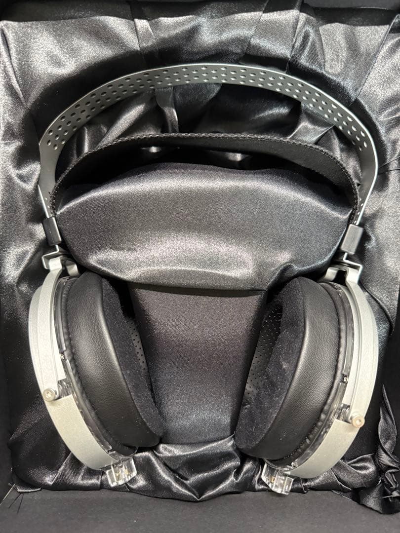 ヘッドホン MoonDrop Para