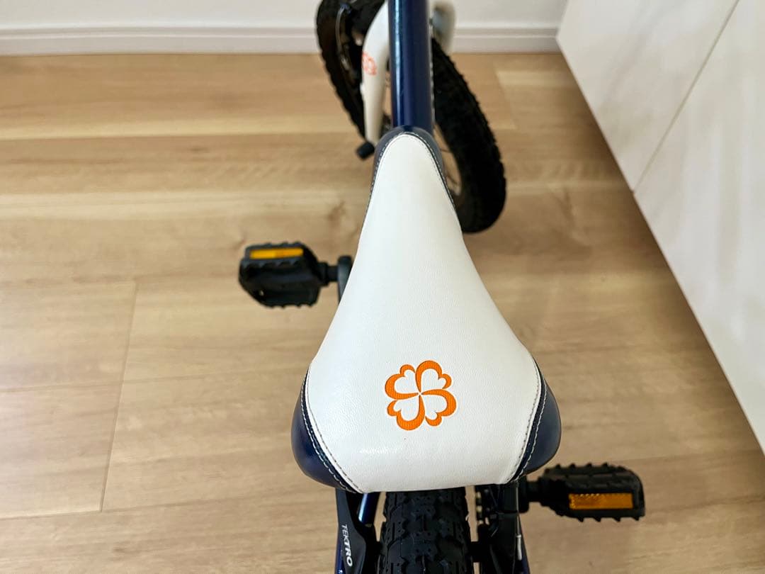 室内保管　送料込み　ヨツバサイクル　14インチ キッズバイク ネイビー