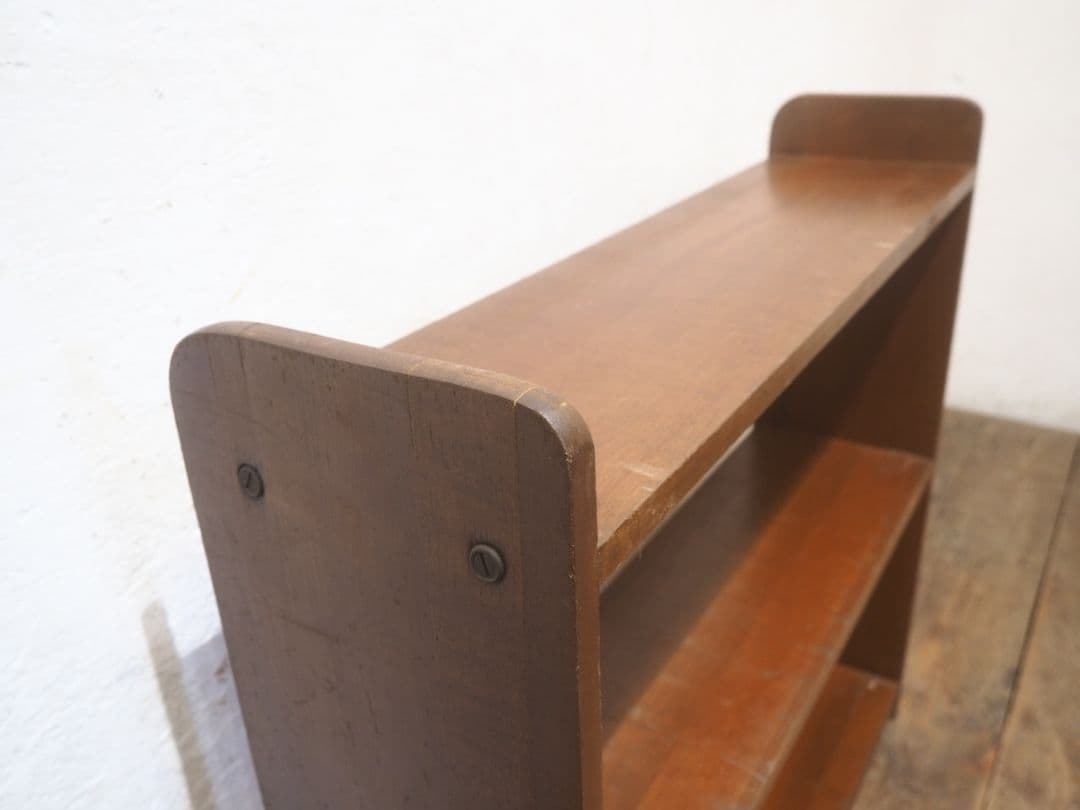 1380 薄型 レトロなディスプレイラック　飾り棚　陳列棚　本棚　ブックケース