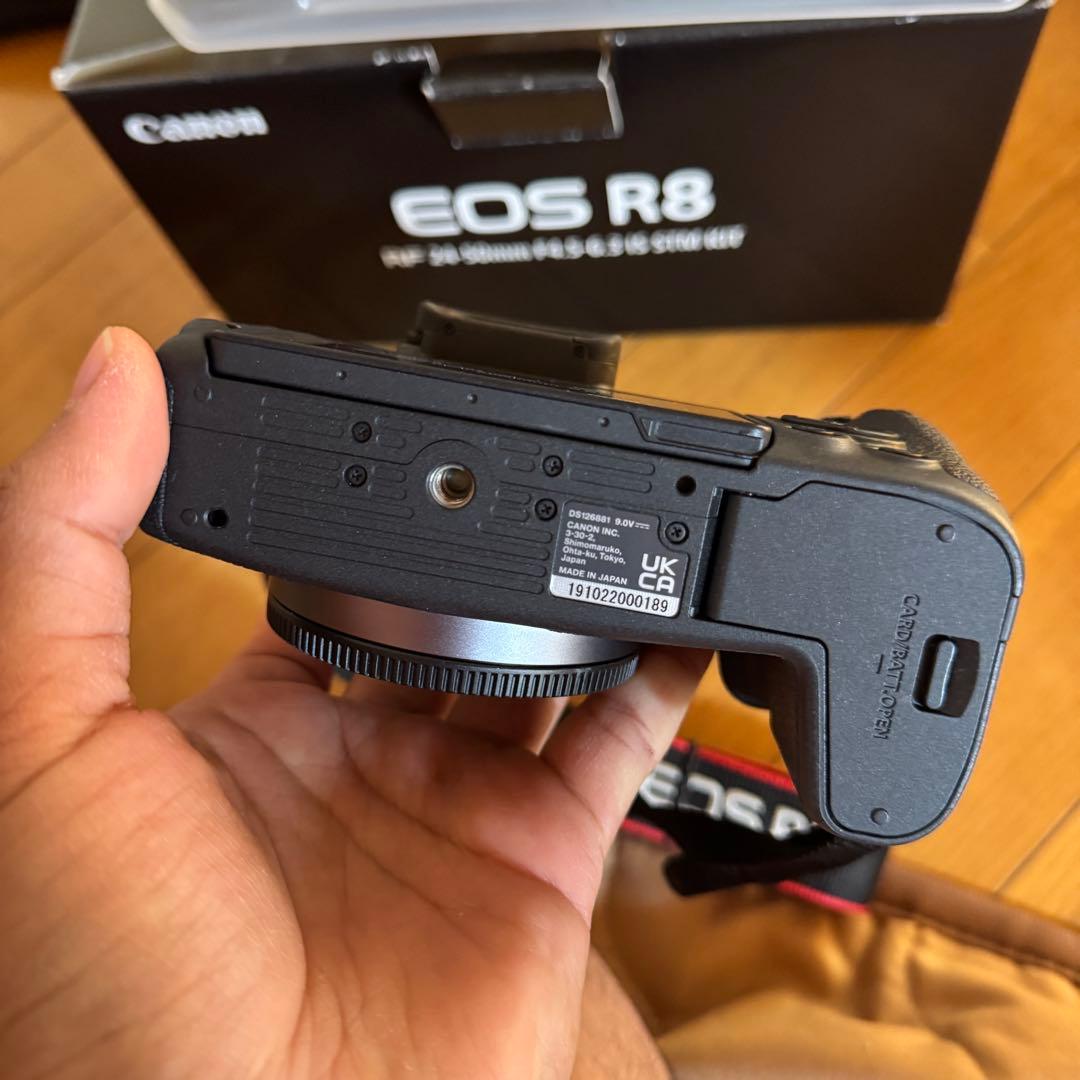 【超美品】Canon EOS R8 ボディー