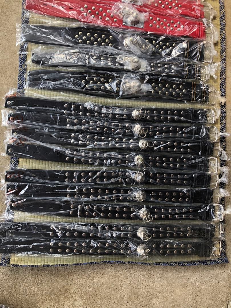 スタッズデザイン　犬　首輪（複数色）大型犬