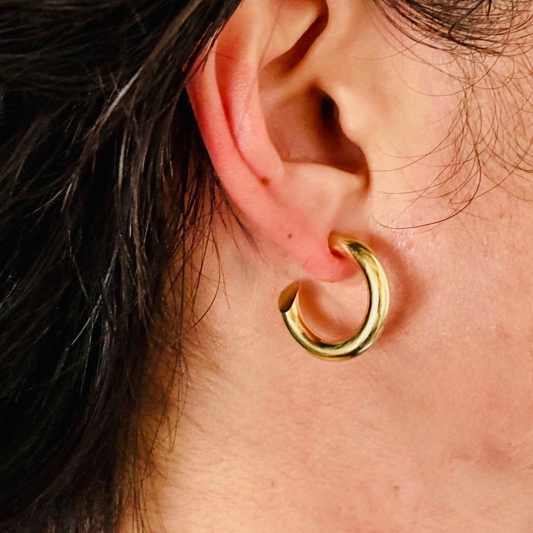 ゴールド 4×23mm 両耳　18金　ピアス　701サイズ同