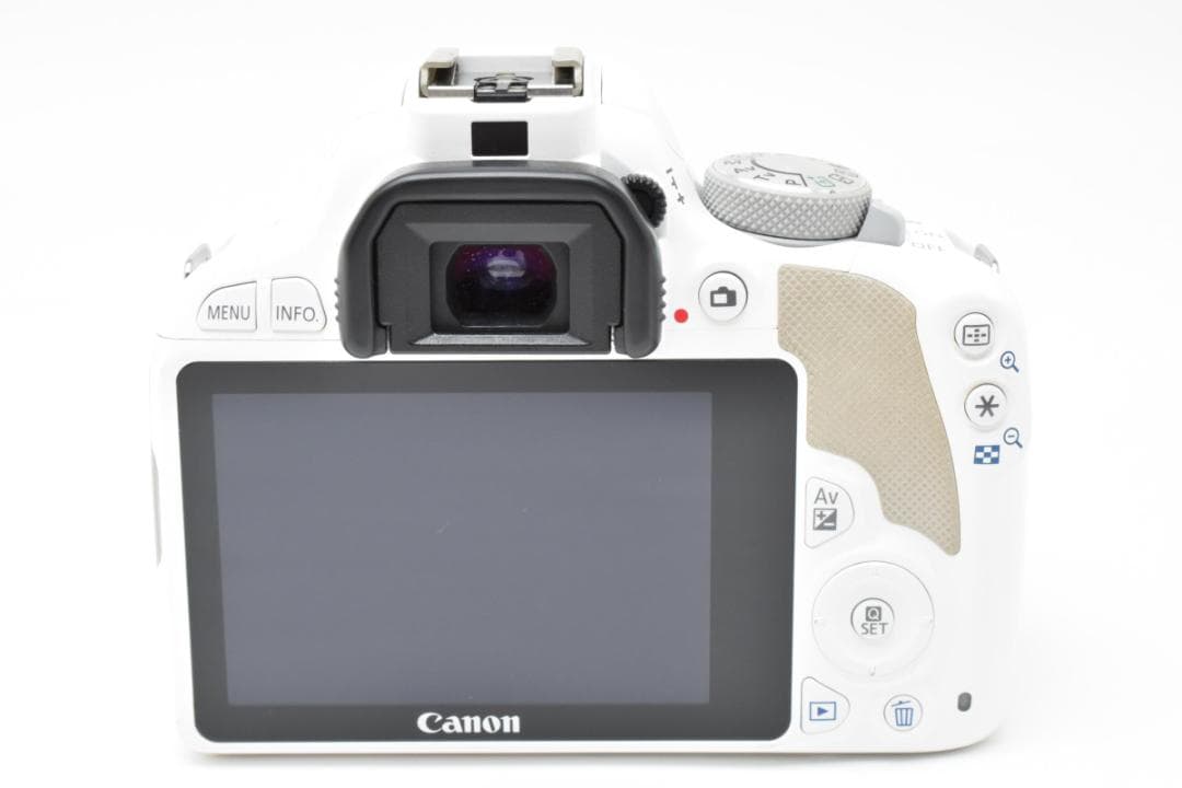 ⭐大人気の白ボディ⭐Canon kiss x7⭐初心者セット 一眼⭐軽量＆高画質