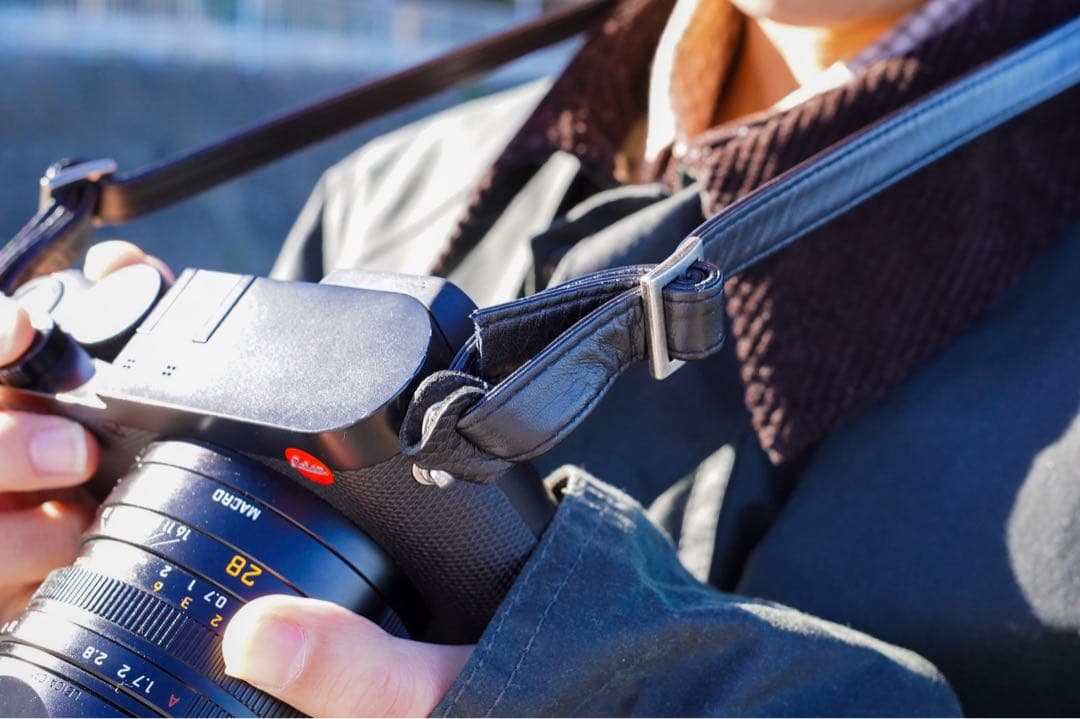 デジタルカメラ Leica q2