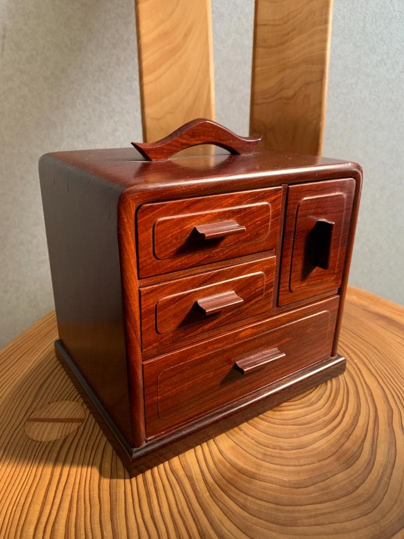 宝物箱　 紫檀 小物入れ 貴重品入れ 宝石箱 　ローズウッド
